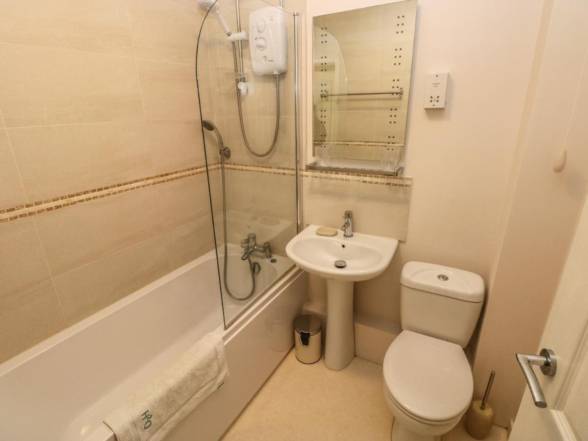 Number 6 Oxwich Leisure Park Villa Swansea Ngoại thất bức ảnh