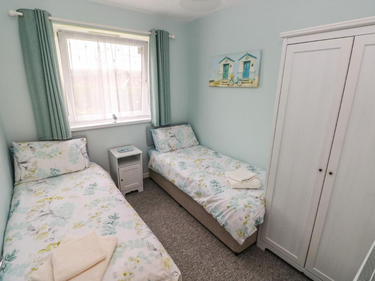 Number 6 Oxwich Leisure Park Villa Swansea Ngoại thất bức ảnh